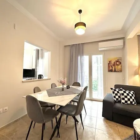 The “roman Market” Lux Apartment Thessaloniki